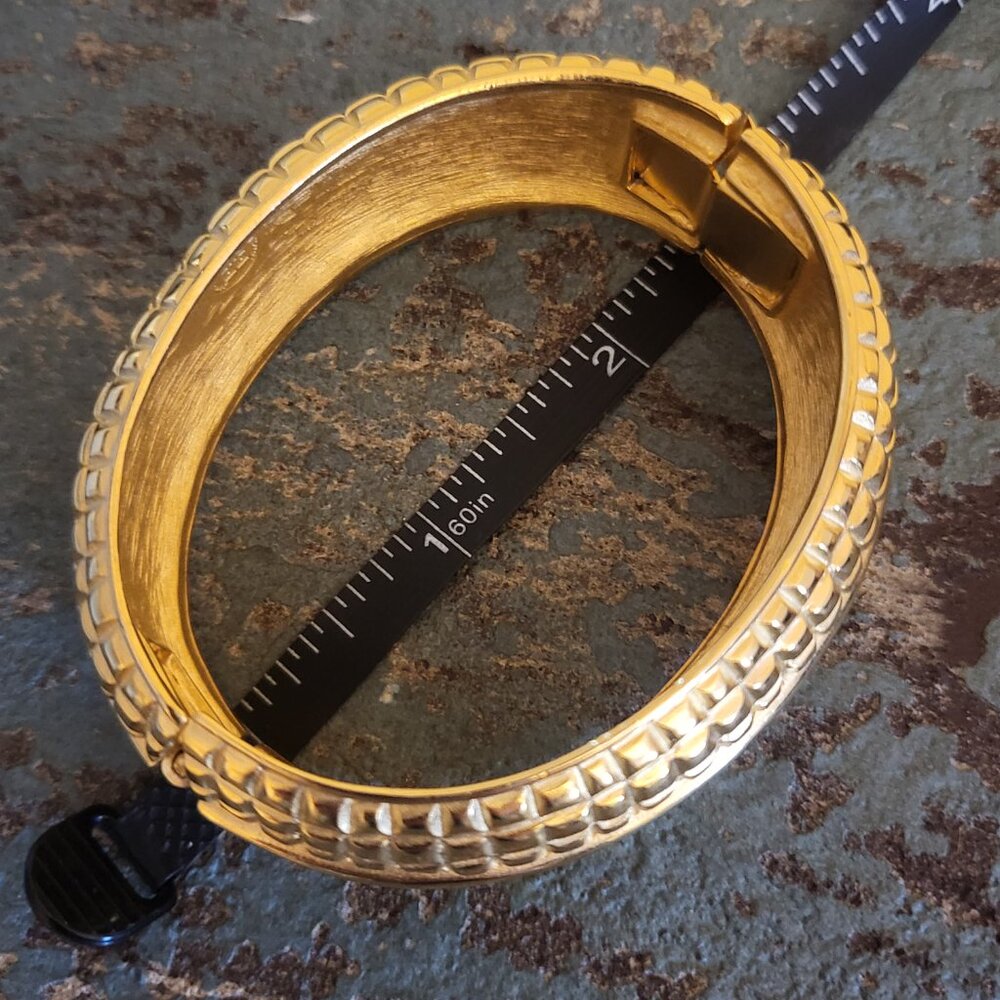 Vintage Gold Givenchy Bracelet - Picture 5 of 6